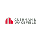 Isologo de cushman and wakefield. A la izquierda  se muestra una ilustración de un edificio en color rojo y las palabras en color gris